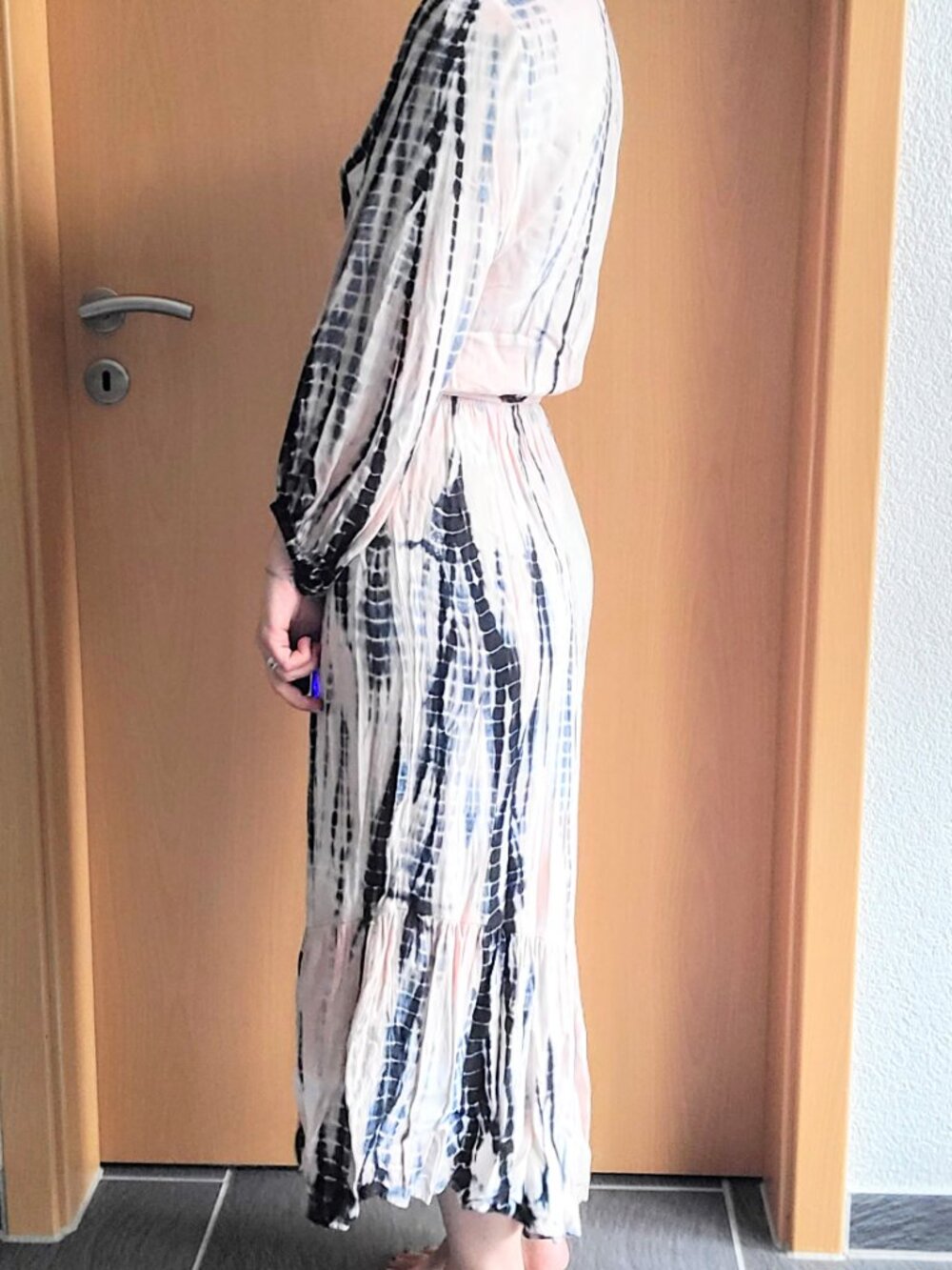 Young Fabulous & Broke Jillian Tie-Dye Faux Wrap Dress Peach, Navy Blue - Small - Picture 7 of 14